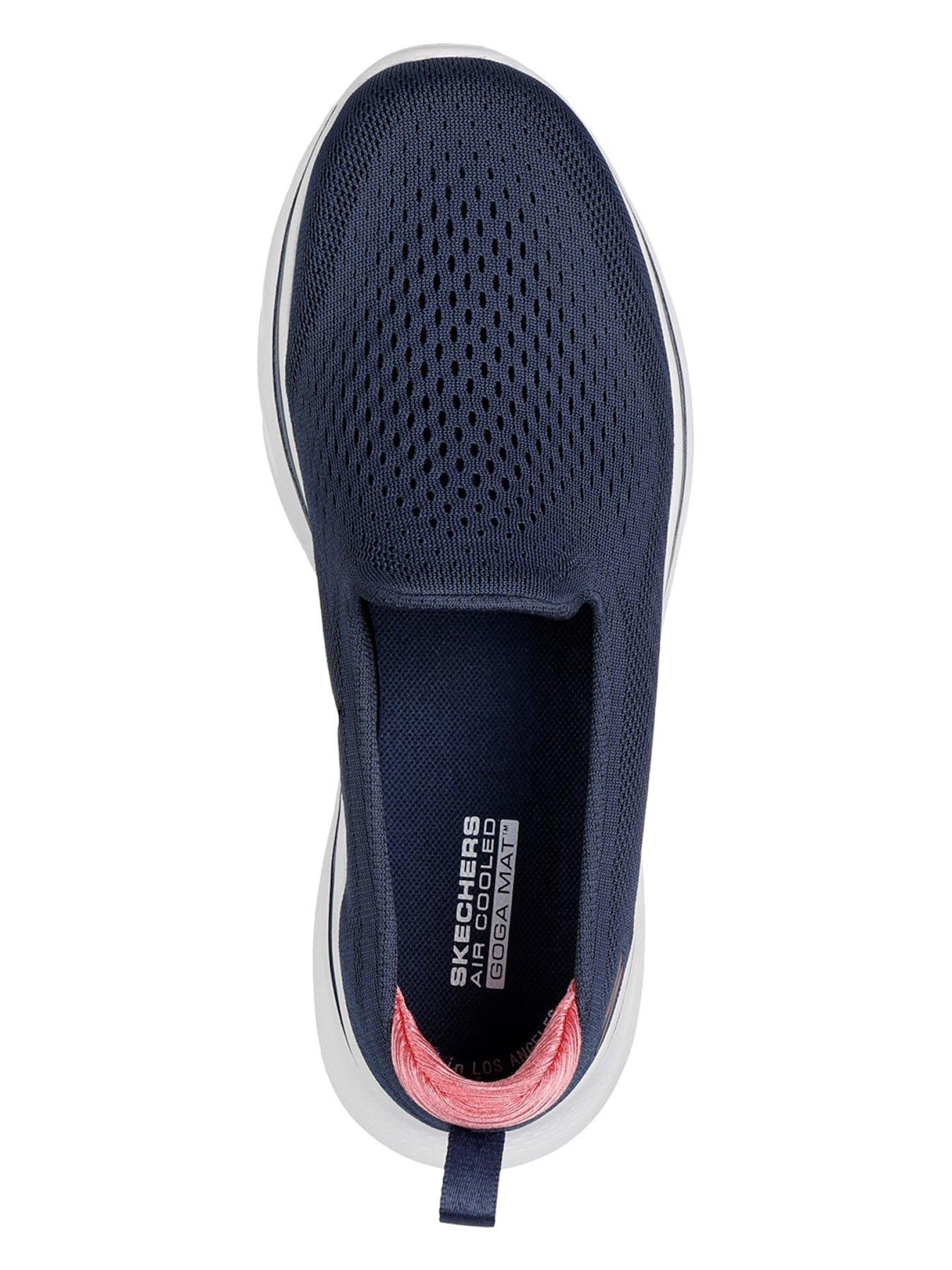 Image 4 of 5 of Skechers Go Walk 7 - Vina