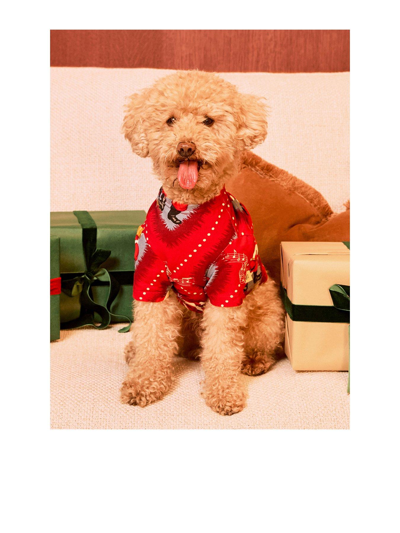 Chelsea Peers Womens Pets Organic Cotton Musical Santa's Songbook Print Pyjama T-Shirt - Red