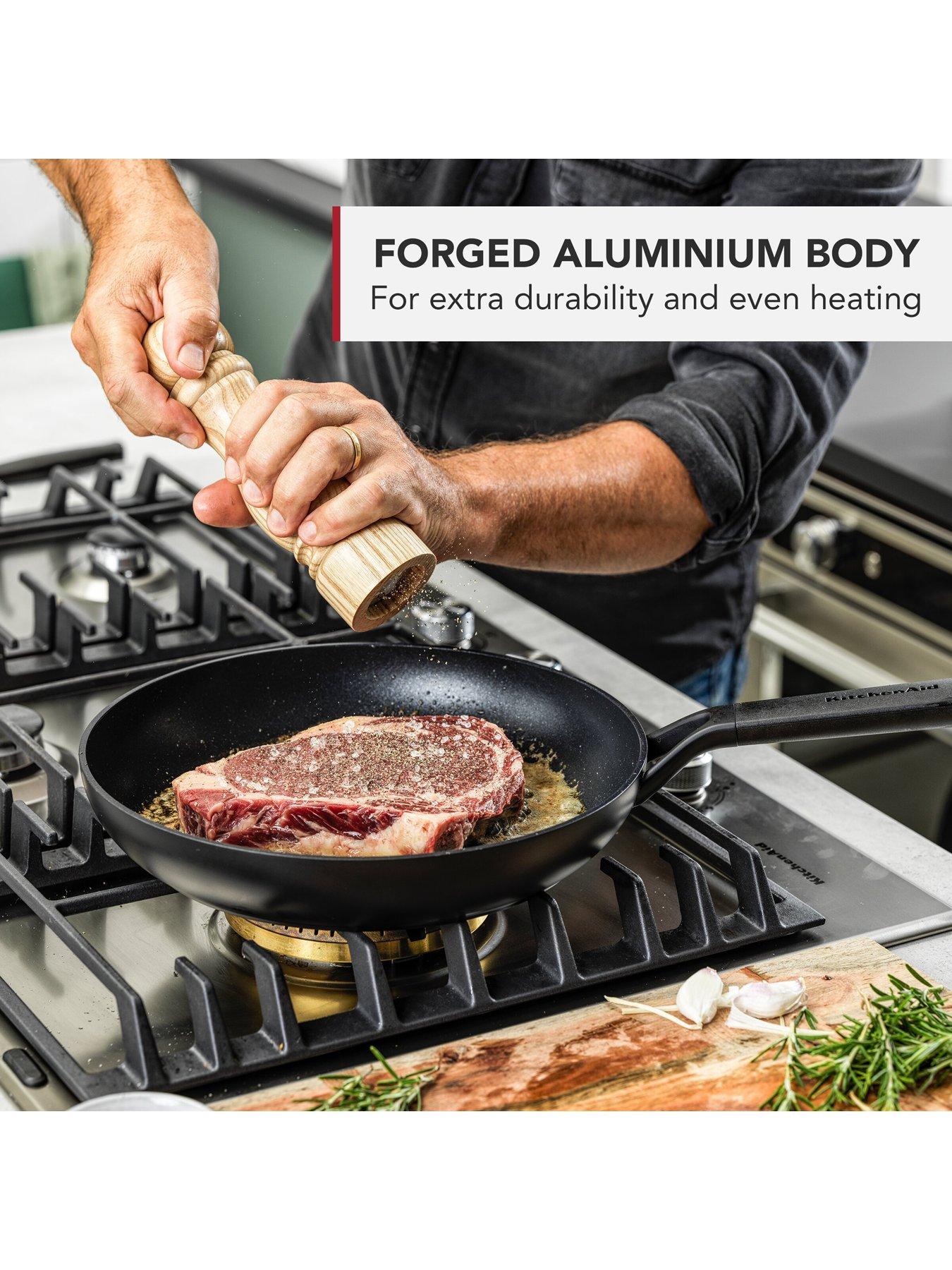 Image 4 of 7 of KitchenAid Kitchenaid Classic Forged Round Grillpan 28cm