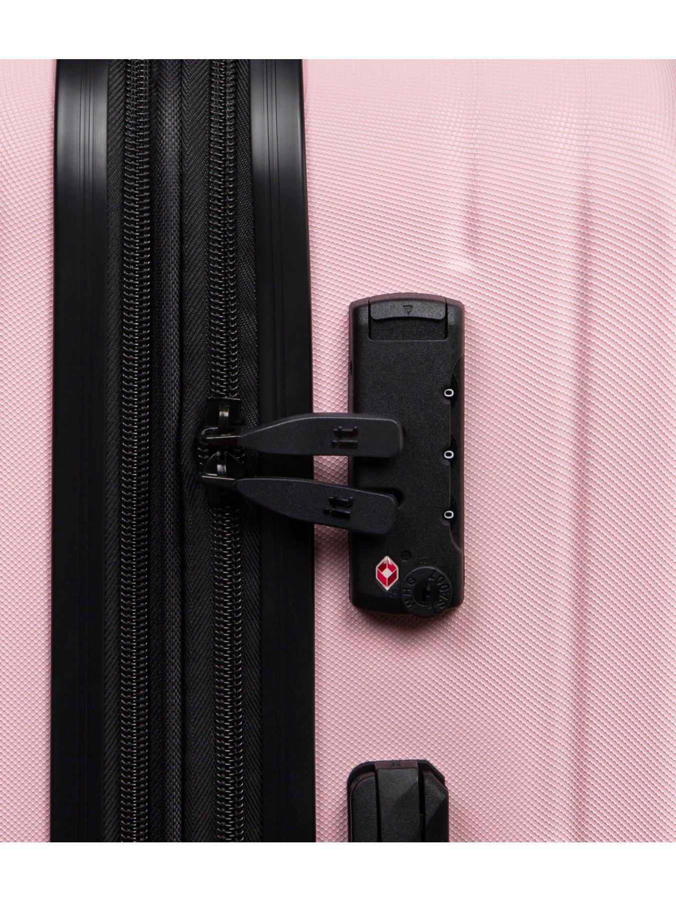 Image 5 of 7 of it Luggage Legion Medium Suitcase