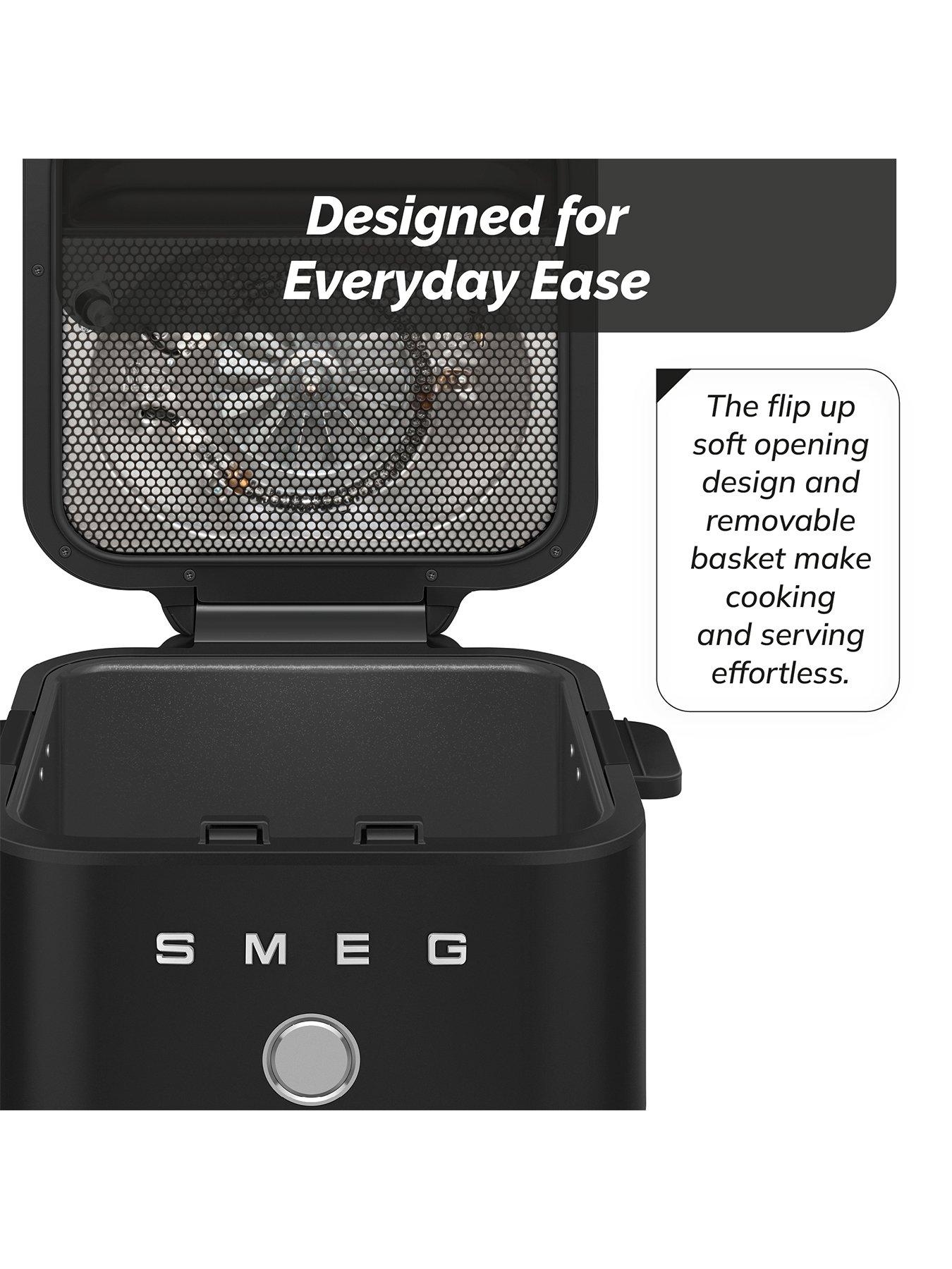 Image 7 of 8 of Smeg Dual Flavour Air Fryer, Space Saving, 7.3L, Black