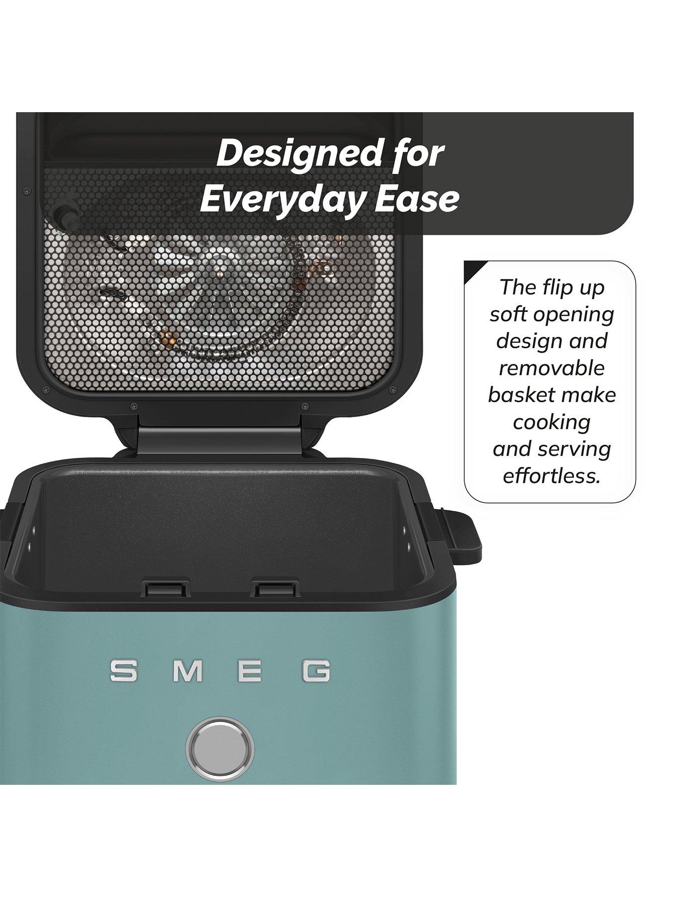 Image 7 of 8 of Smeg Dual Flavour Air Fryer, Space Saving, 7.3L, Emerald Green