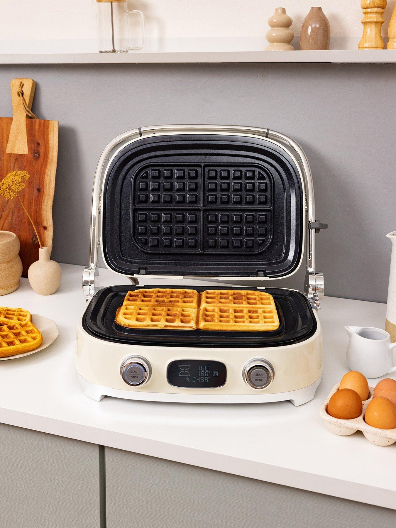Image 7 of 7 of Smeg All-in-One Multi Grill, Dual Temperature Control, Cream