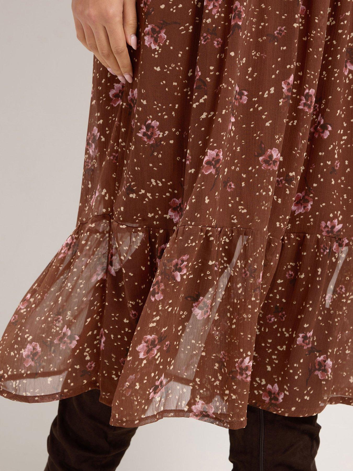 Image 4 of 4 of Yours Curve Floral Chiffon Midi Dress