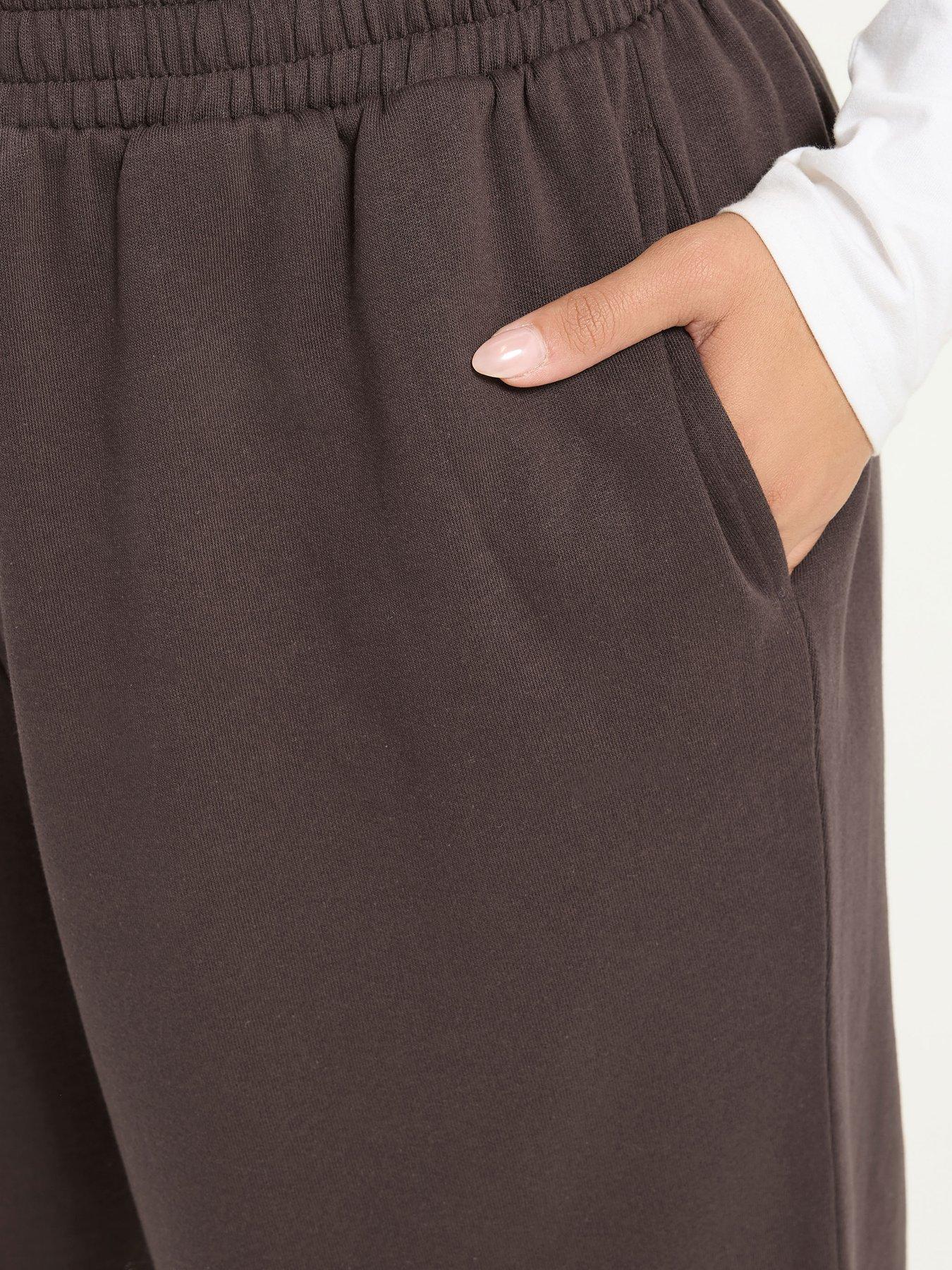 Image 4 of 4 of Yours Womens Curve Barrel Leg 28 Inch Joggers - Brown