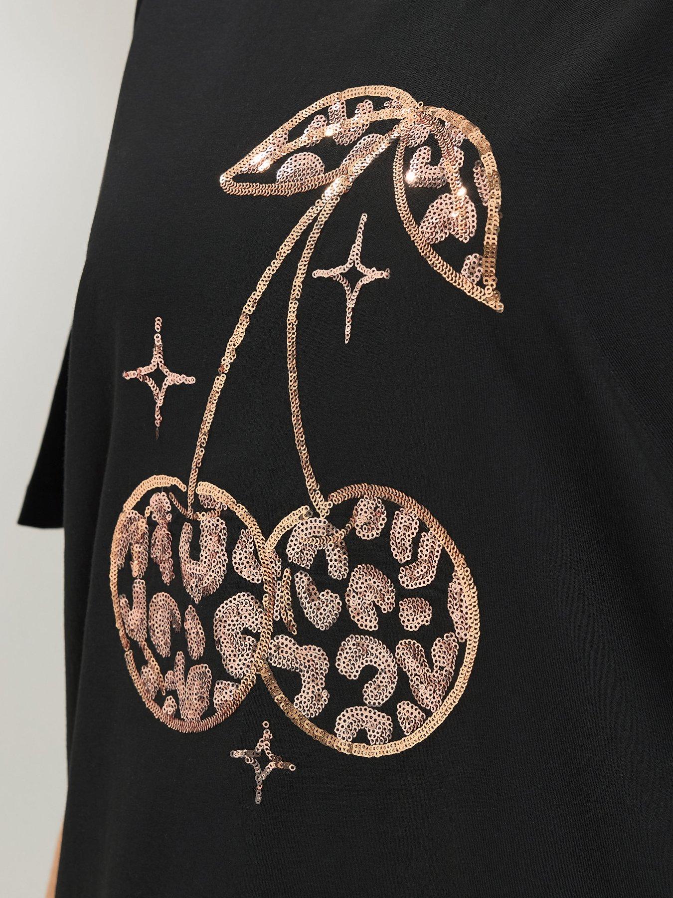 Image 4 of 4 of Yours Curve Placement Print Relaxed T-shirt