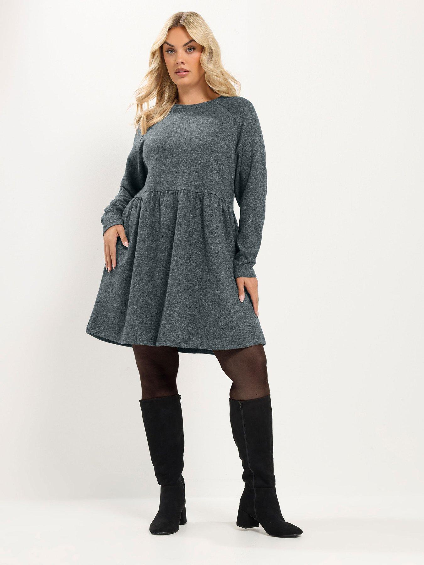 Image 3 of 4 of Yours Curve Long Sleeve Gathered Dress