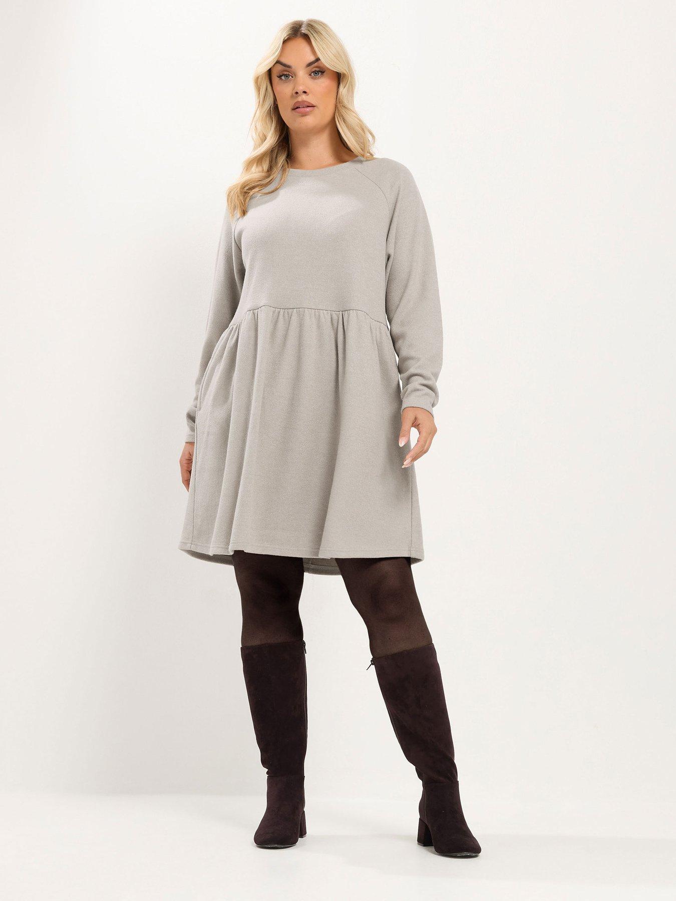 Image 3 of 4 of Yours Curve Long Sleeve Gathered Dress