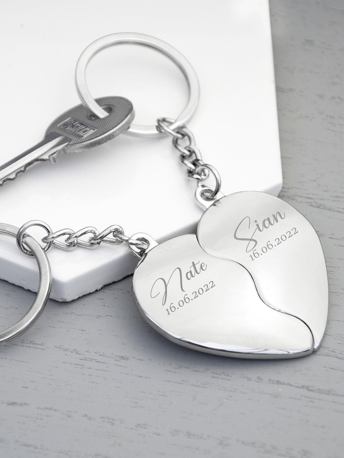 Image 2 of 5 of Treat Republic Personalised Joining Hearts Magnetic Special Date Keyring Set