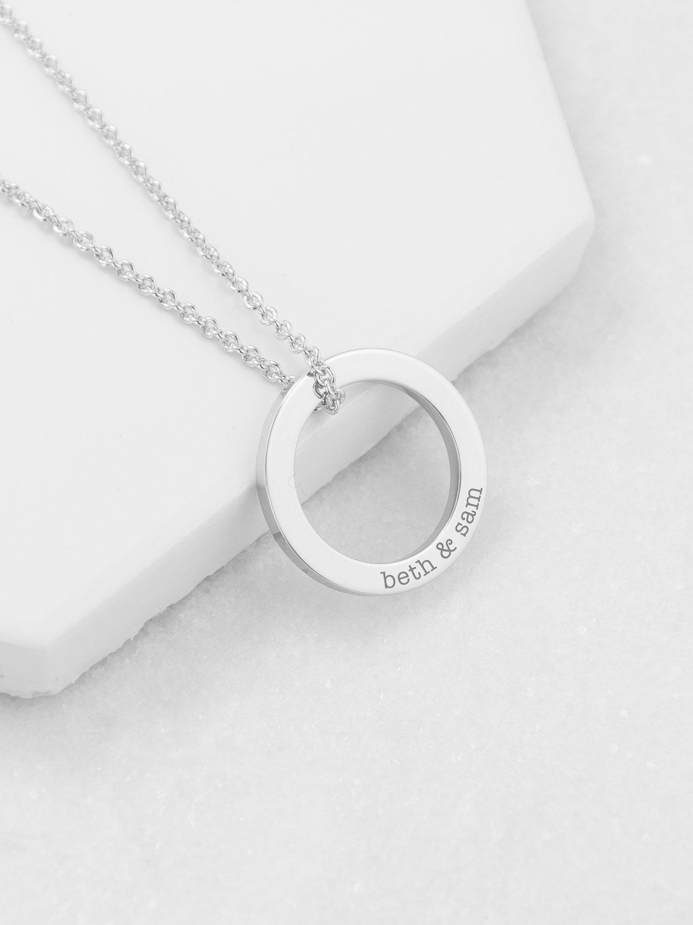 Image 4 of 5 of Treat Republic Personalised Family Ring Necklace in Silver