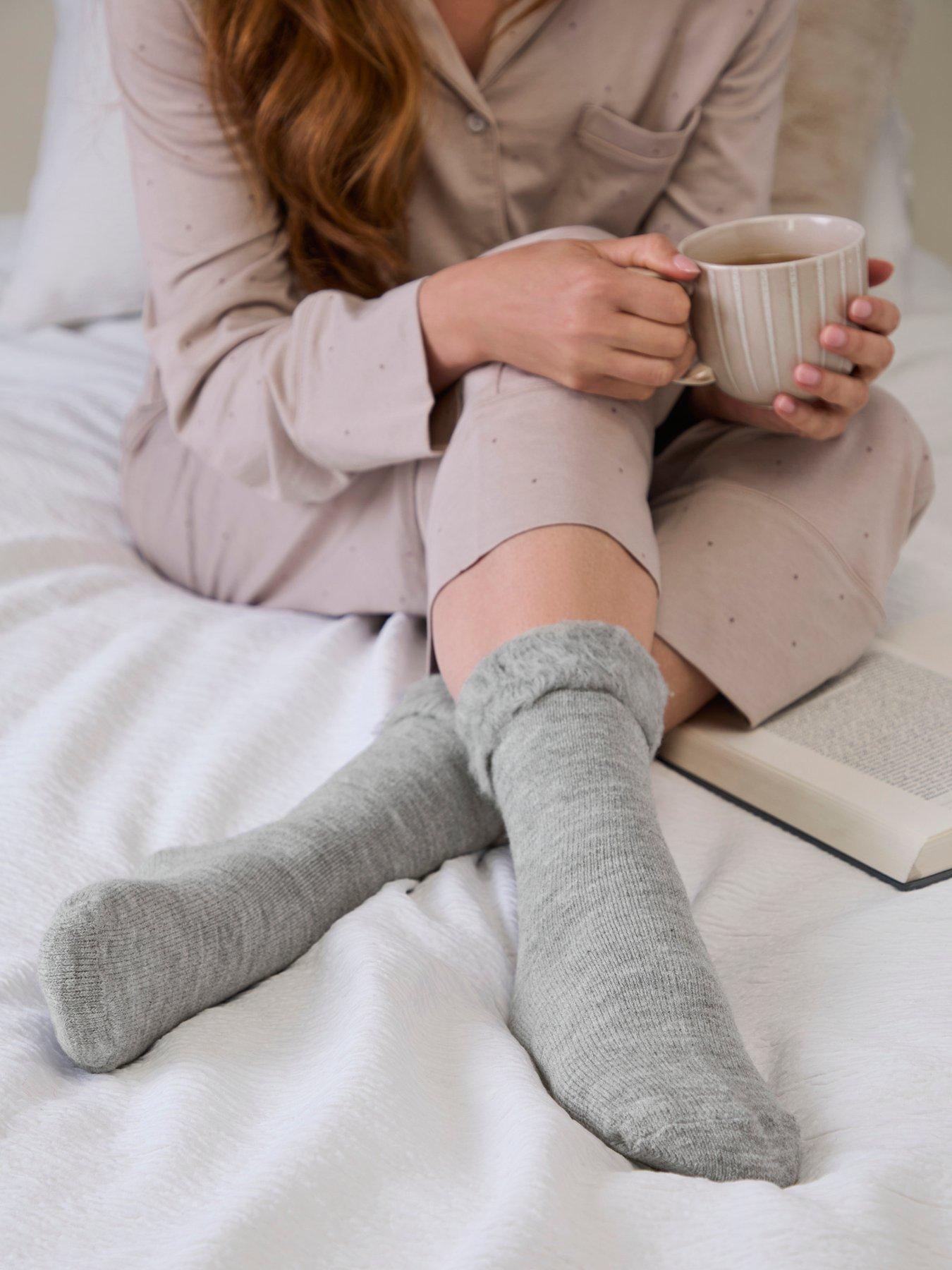 Image 4 of 4 of TOTES Womens Brushed Thermal Bed Socks - Grey