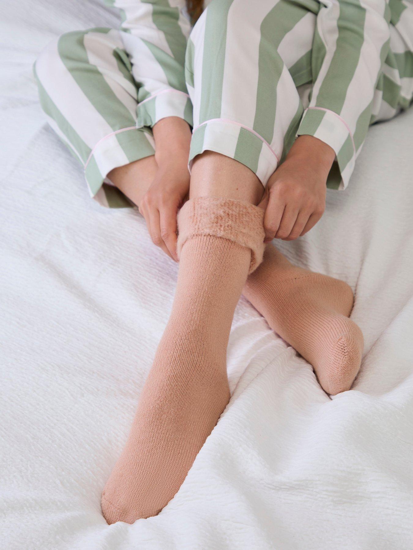 Image 4 of 4 of TOTES Womens Toasties Brushed Thermal Bed Socks - Pink