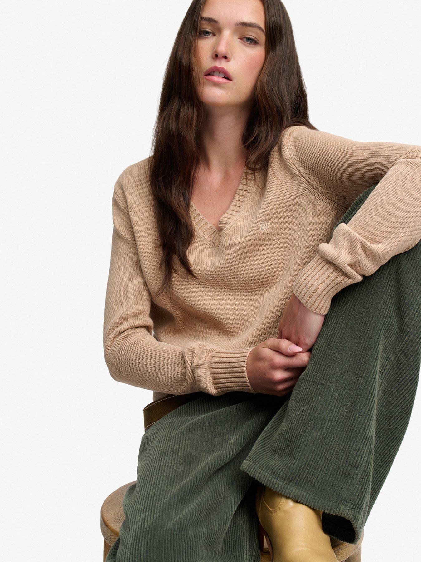 Image 4 of 6 of Superdry Superdry Washed V Neck Jumper - Natural
