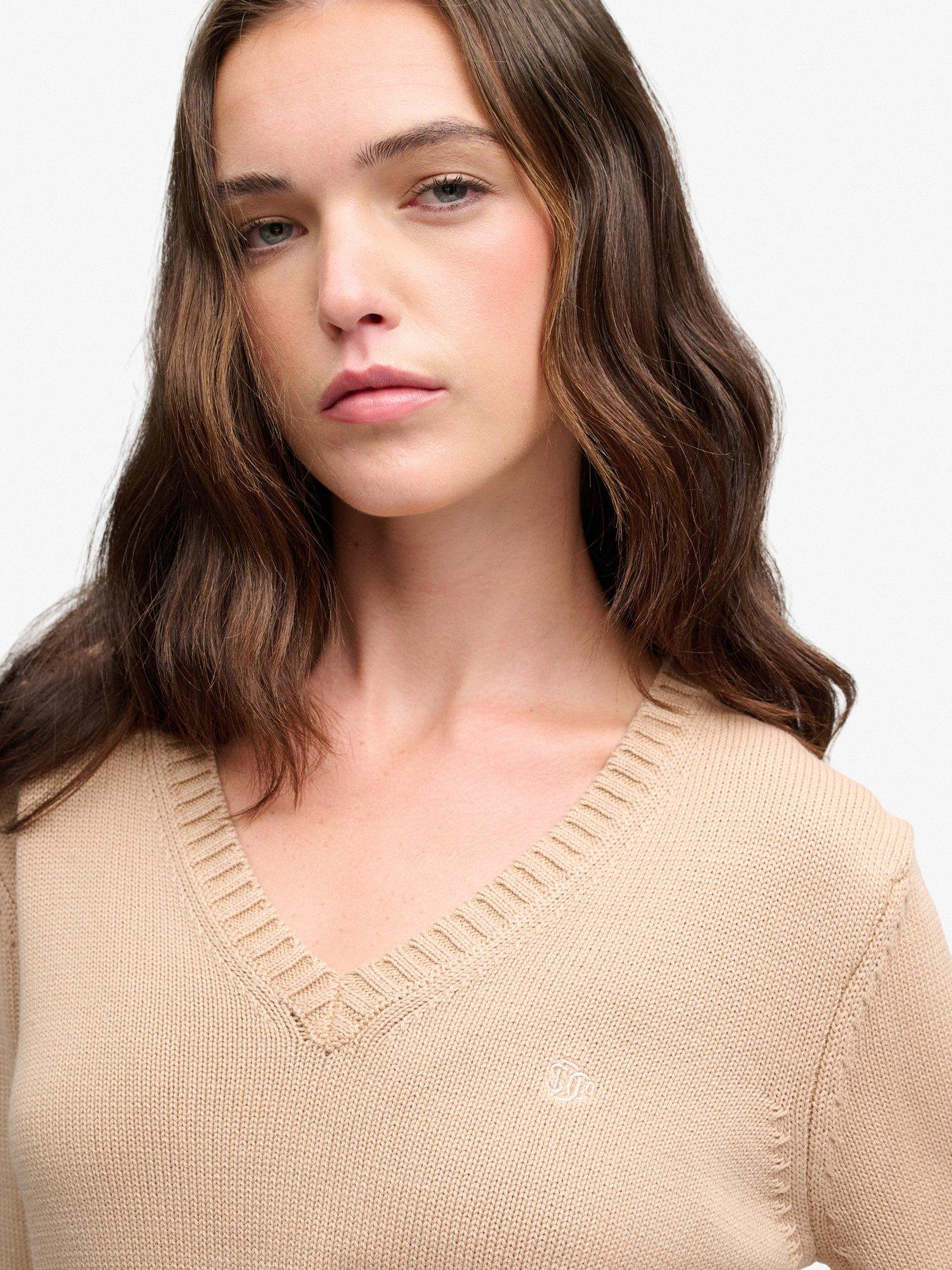 Image 5 of 6 of Superdry Superdry Washed V Neck Jumper - Natural