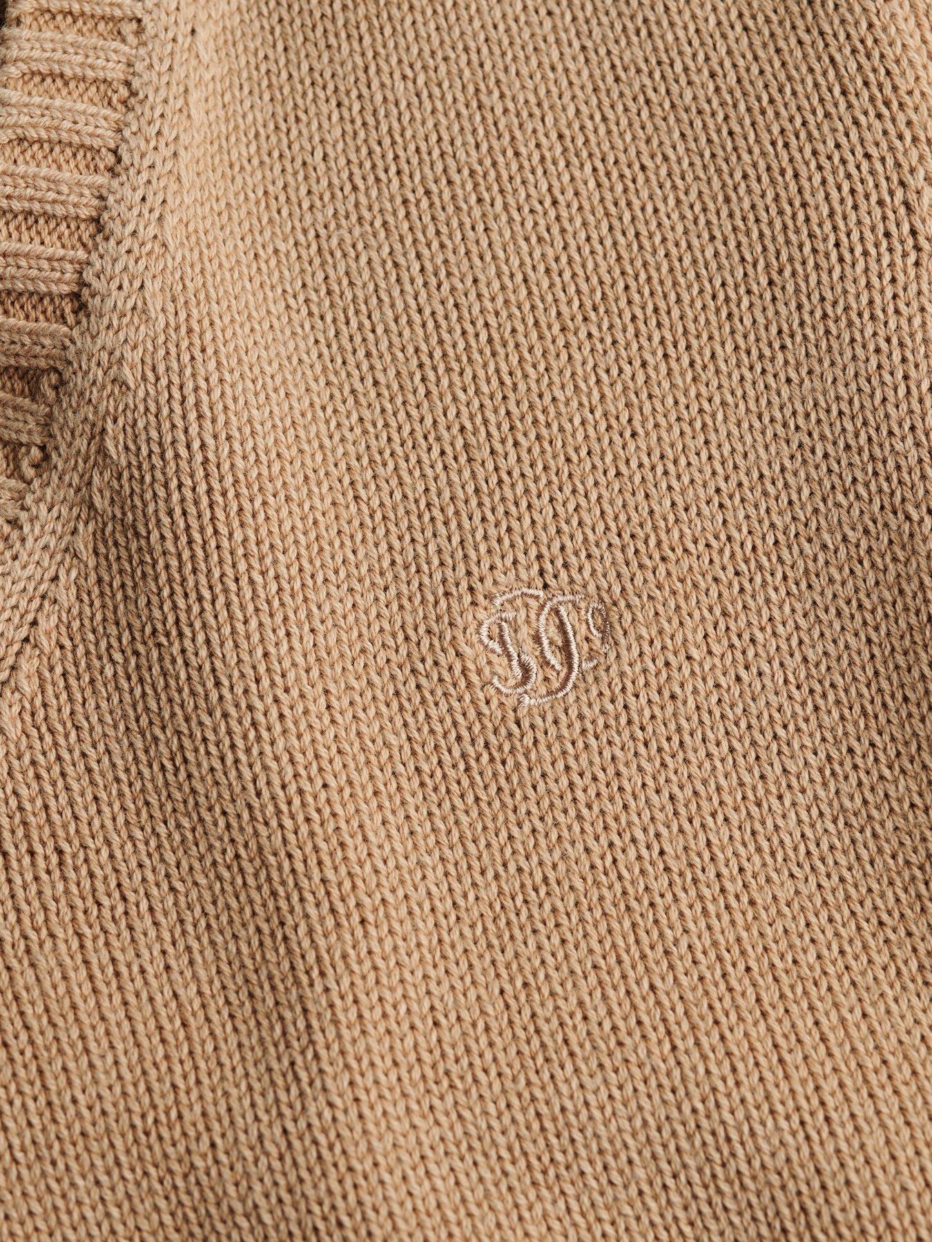 Image 6 of 6 of Superdry Superdry Washed V Neck Jumper - Natural