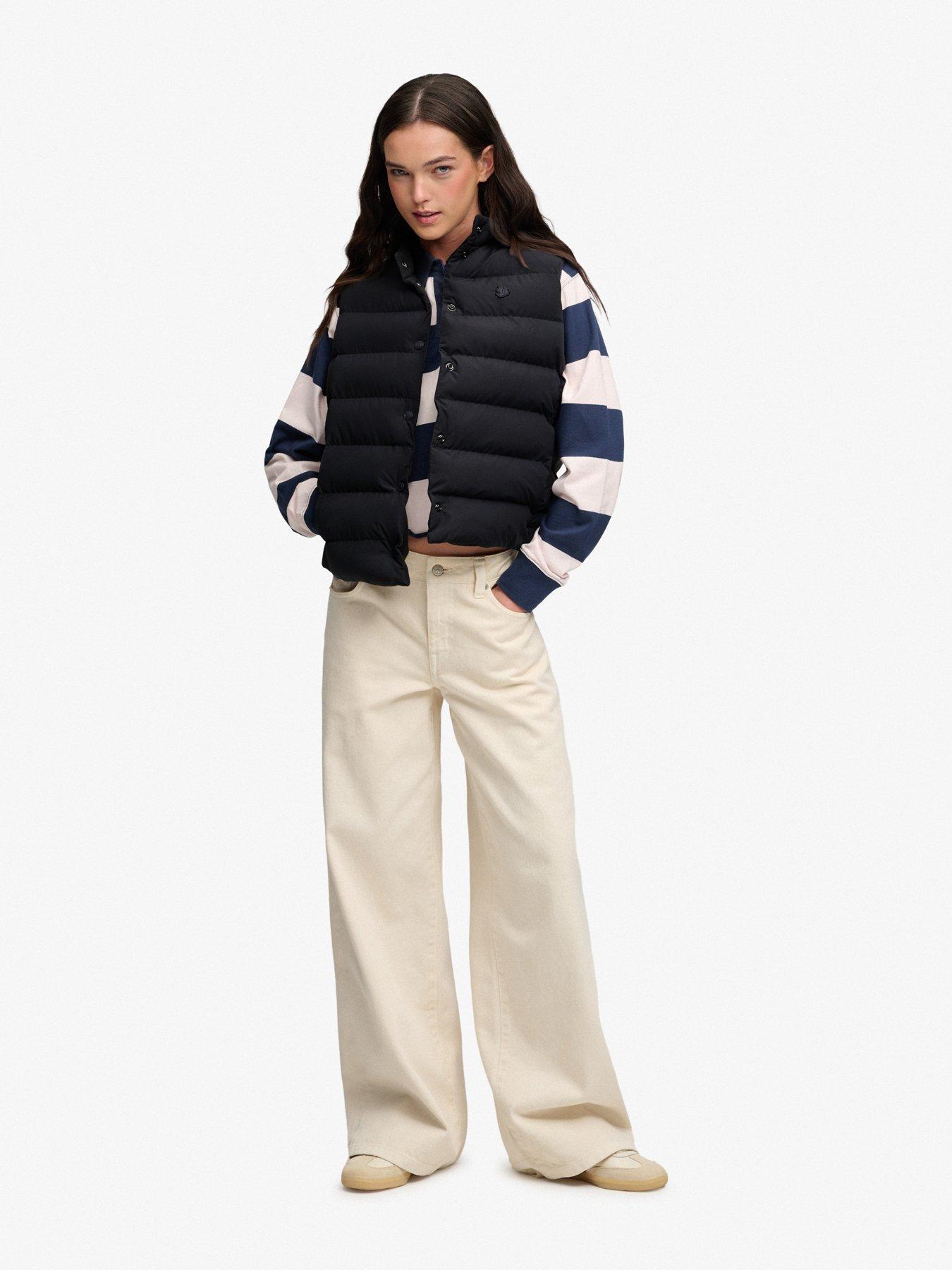 Image 3 of 6 of Superdry Superdry Entry Padded Snap Gilet - Black