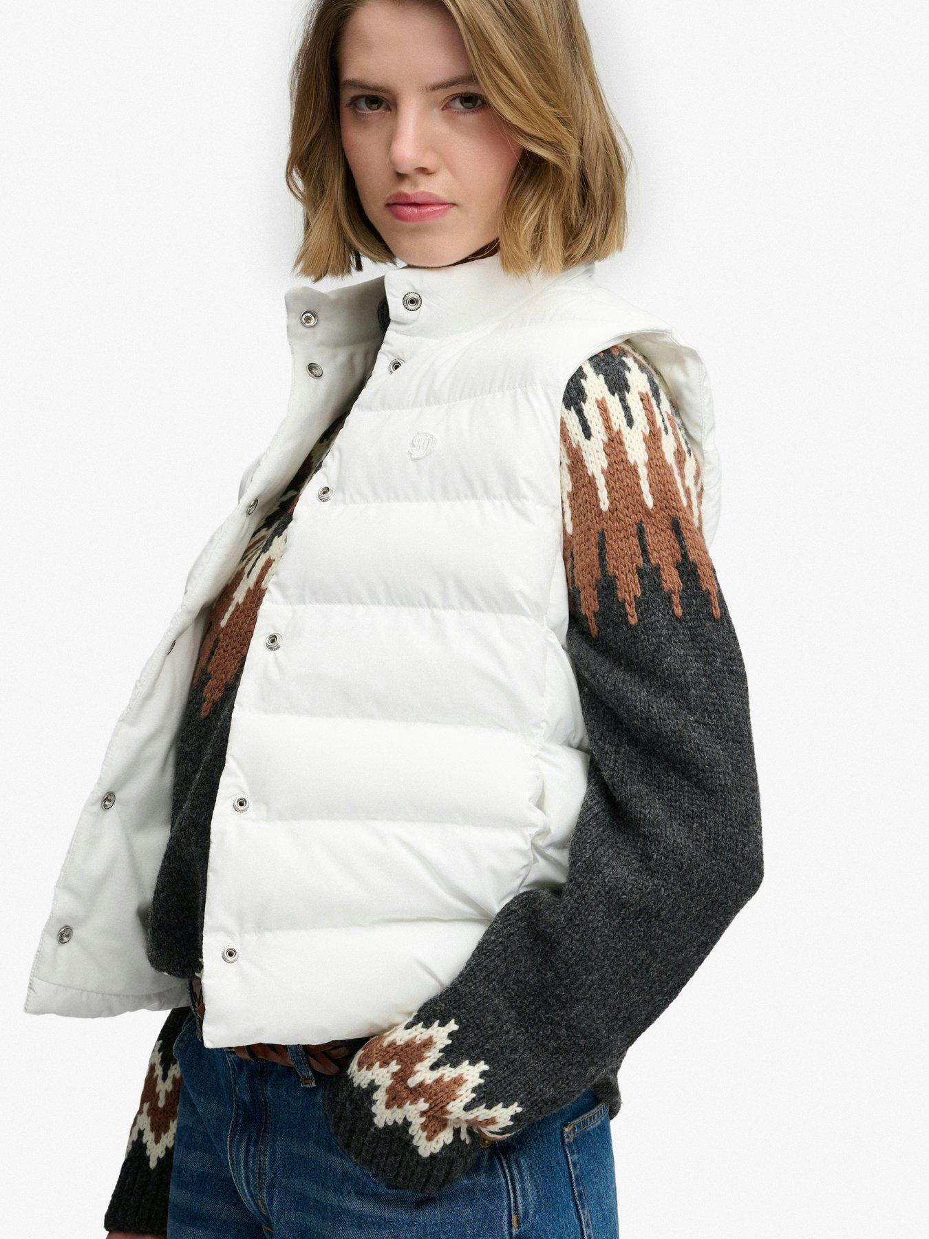 Image 4 of 7 of Superdry Superdry Entry Padded Snap Gilet - White