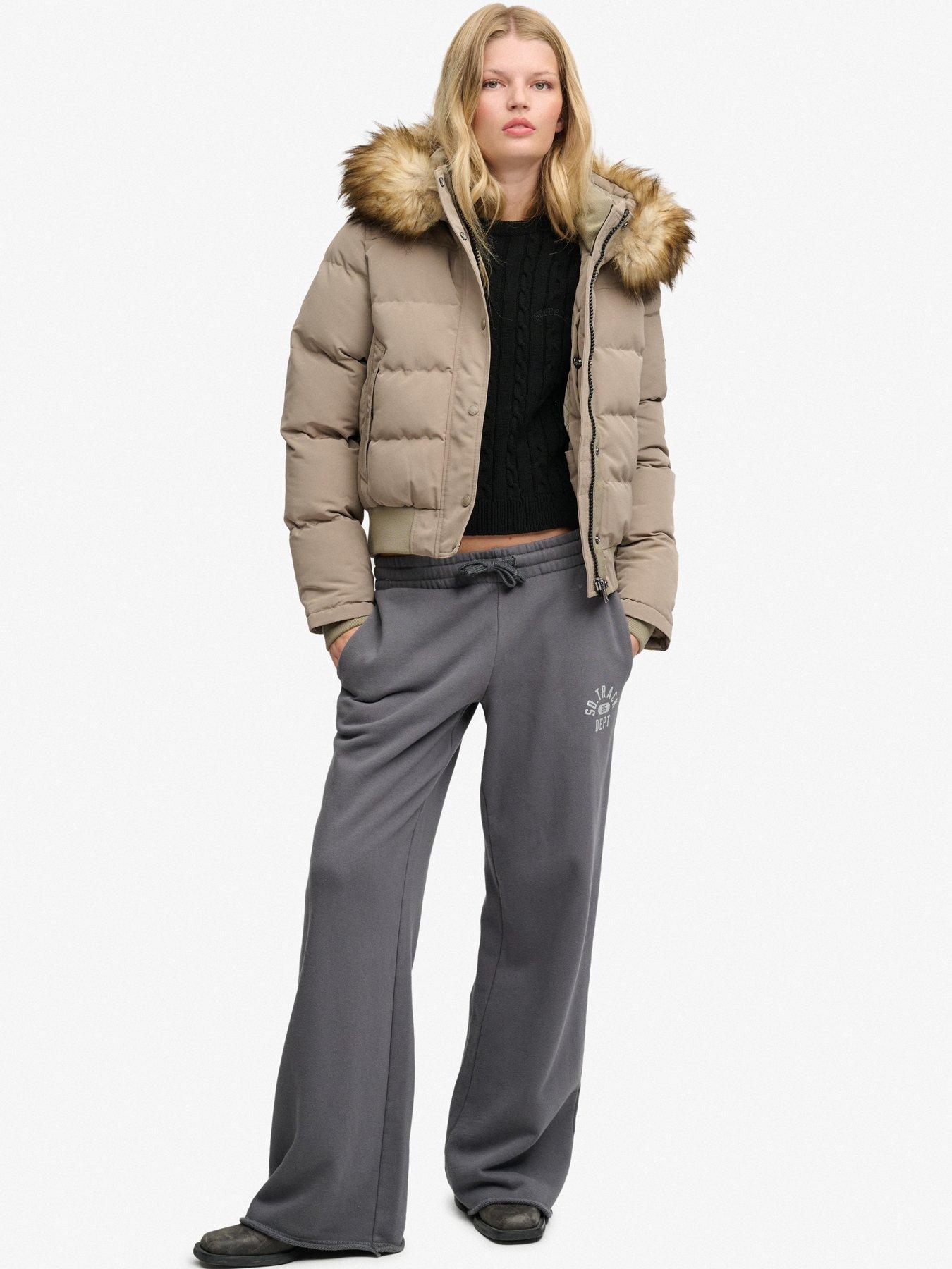 Image 3 of 6 of Superdry Superdry Everest Hooded Bomber Jacket - Brown