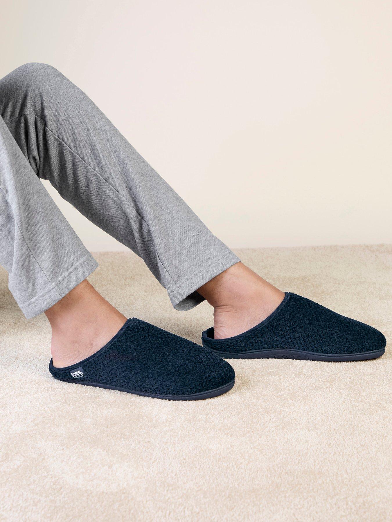 Image 5 of 5 of Totes Isotoner Mens Swept Back Popcorn Mule Slippers - Navy