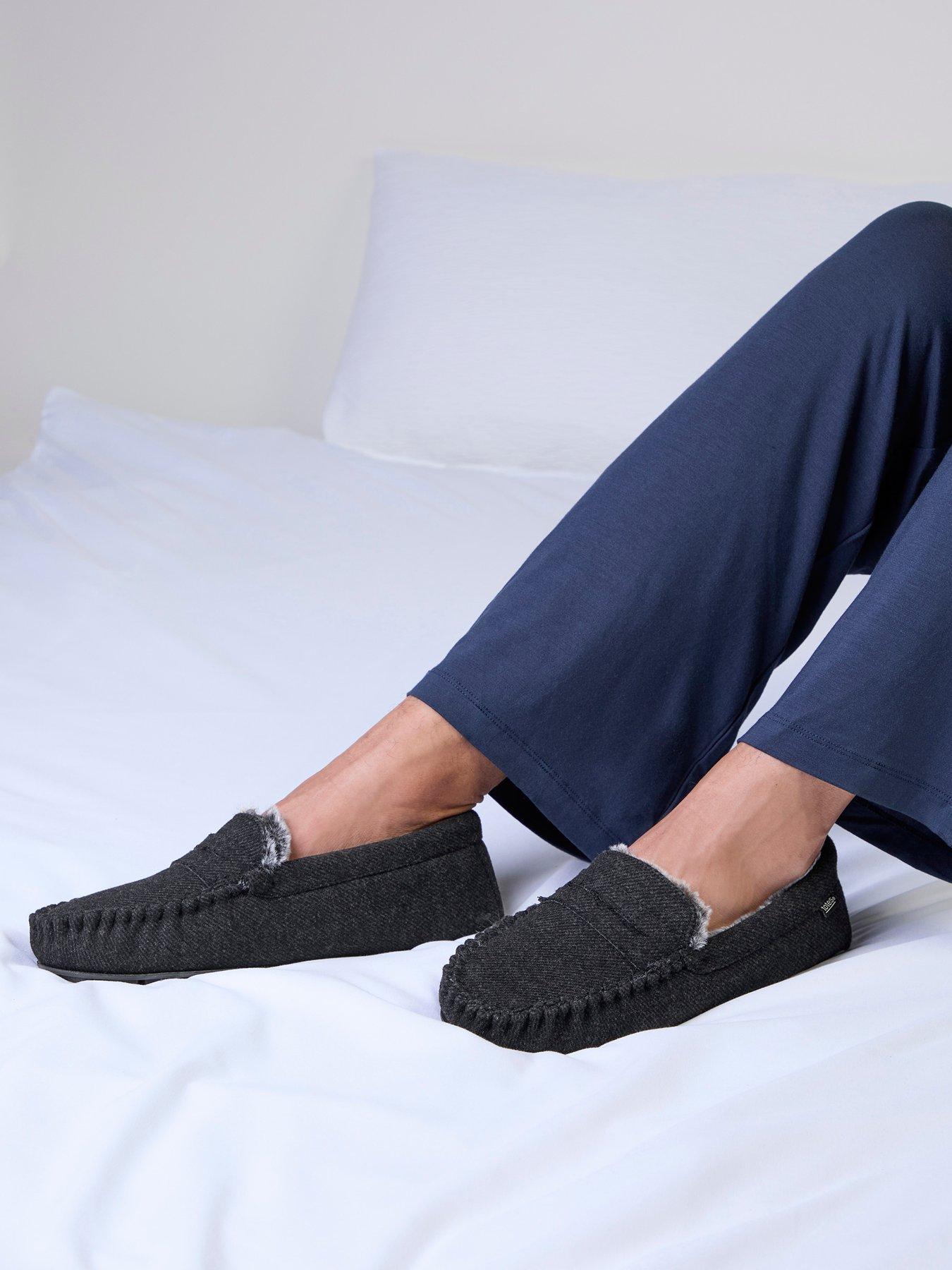 Image 5 of 5 of TOTES Totes Mens Soft Herringbone Moccasin Slippers - Grey