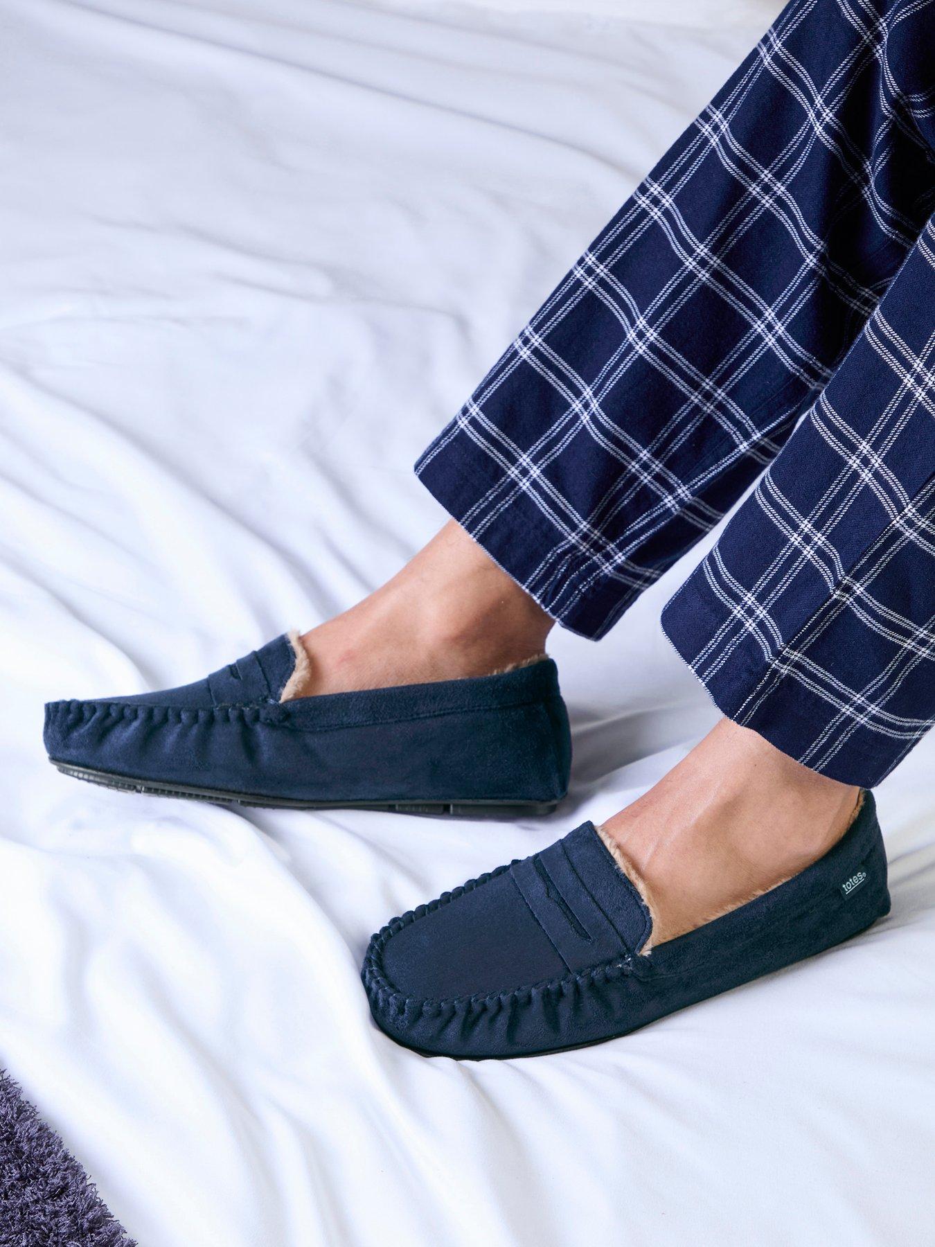 Image 5 of 5 of TOTES Totes Mens Suedette Moccasin Slippers - Blue