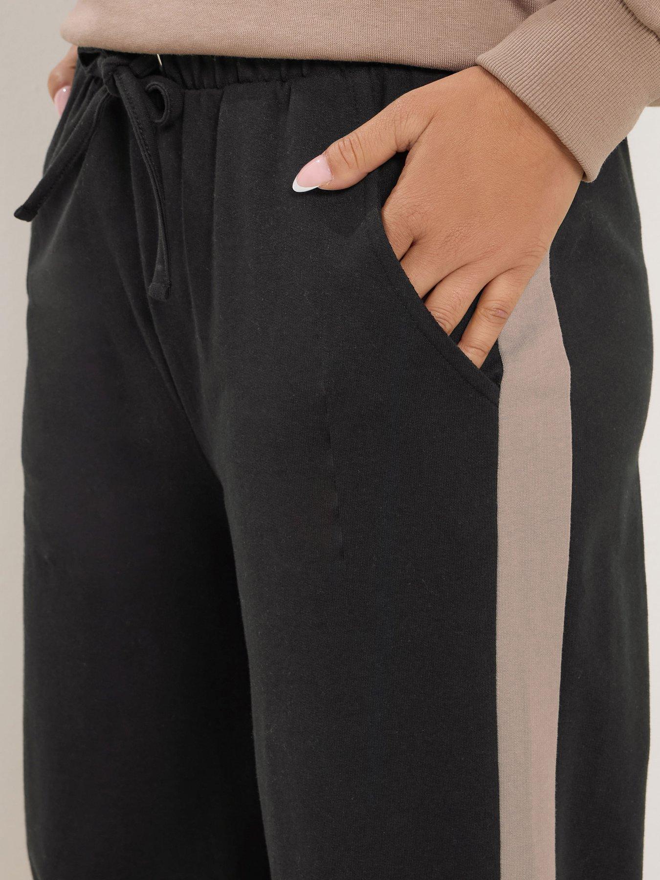 Image 4 of 4 of M&Co Petite Petite Side Stripe Cotton Wide Leg Jogger