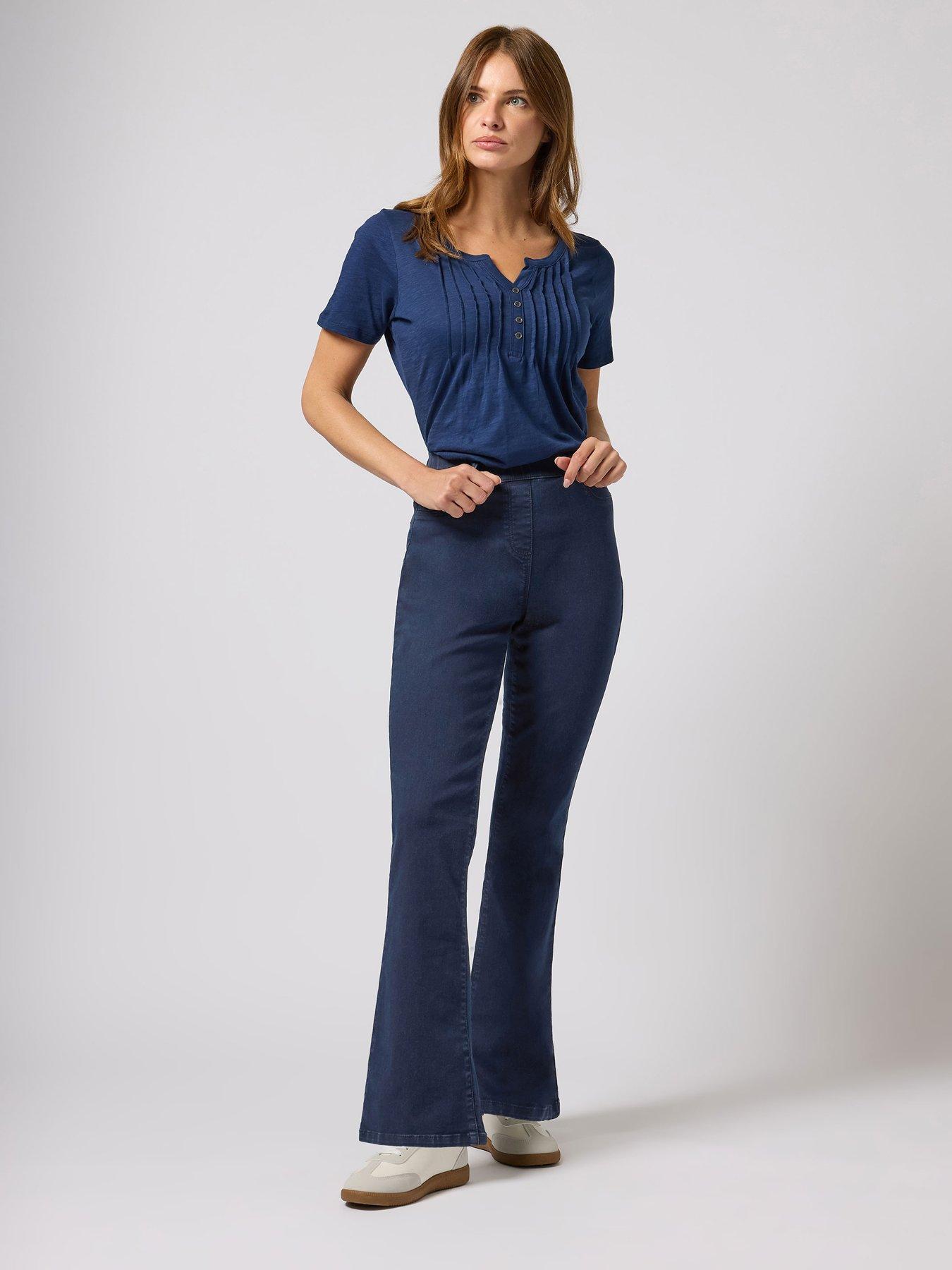 Image 3 of 4 of M&Co Petite Petite Indigo Bootcut Jegging 27"