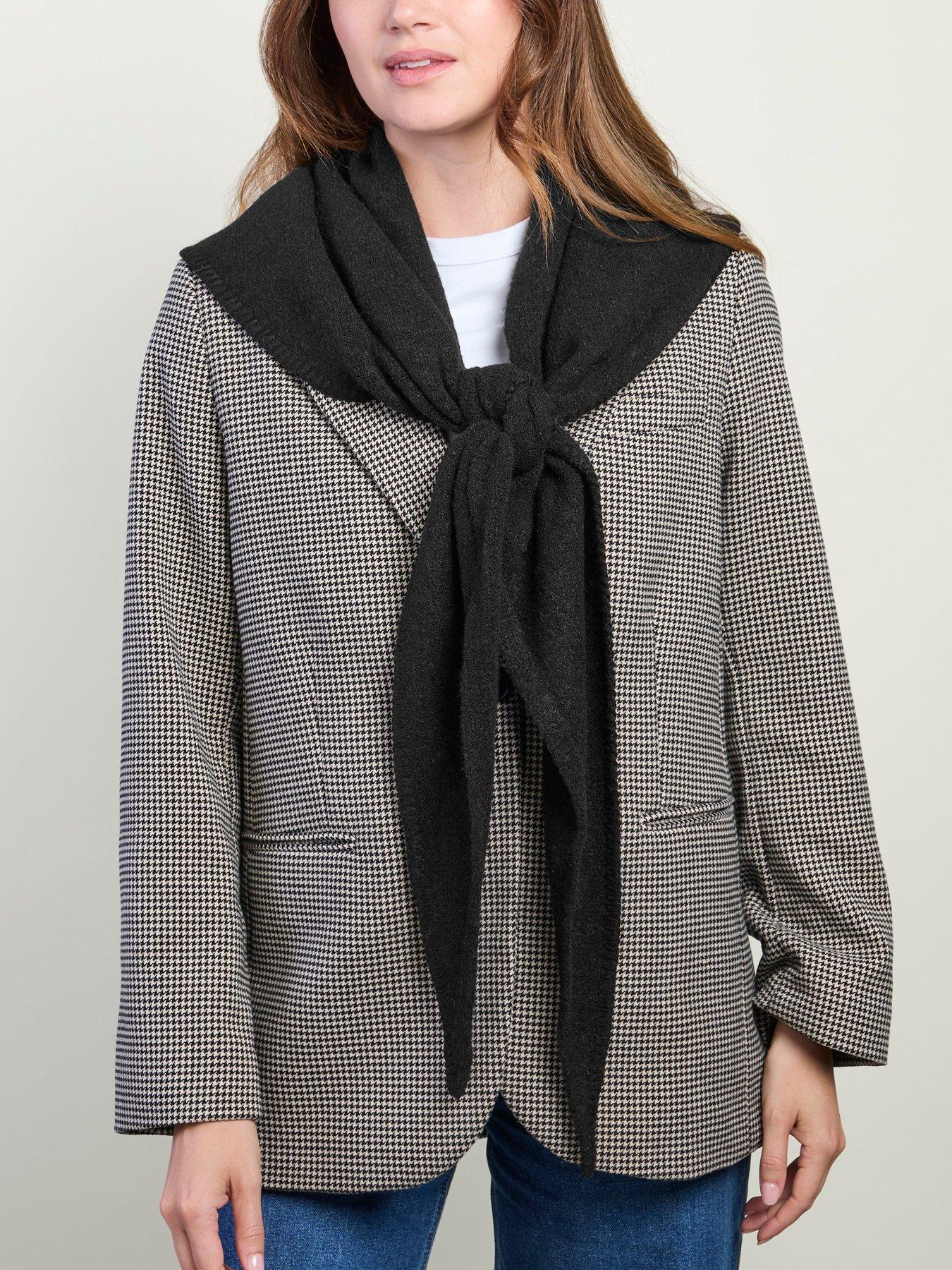 Image 4 of 5 of Totes Isotoner Totes Isotoner Womens Wool Blend Triangle Scarf - Black