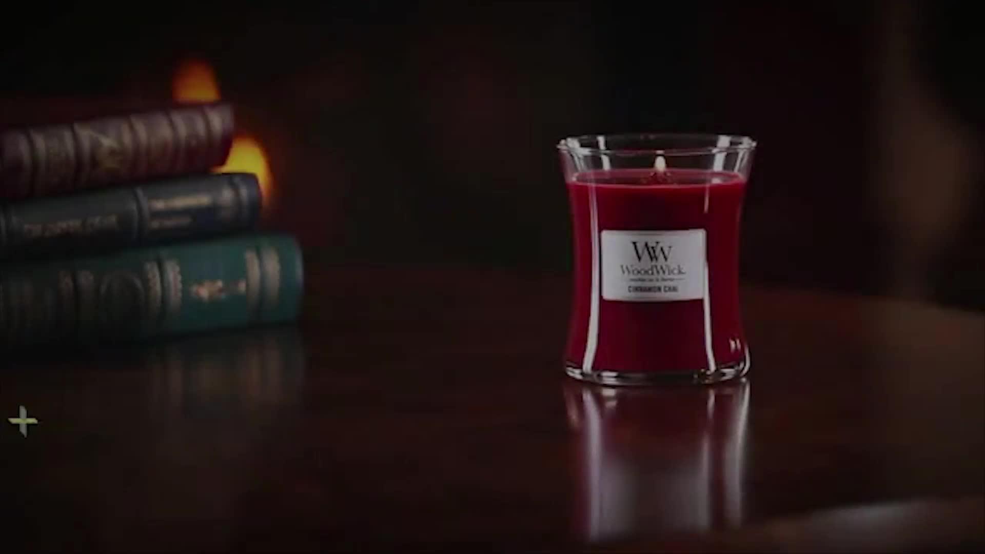 Image thumbnail 3 of 3 of WoodWick Large Hourglass Candle &ndash; Linen