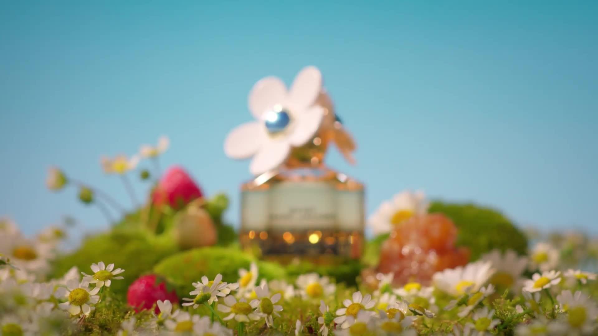 Image thumbnail 6 of 6 of MARC JACOBS Daisy Eau So Intense Eau de Parfum 100ml