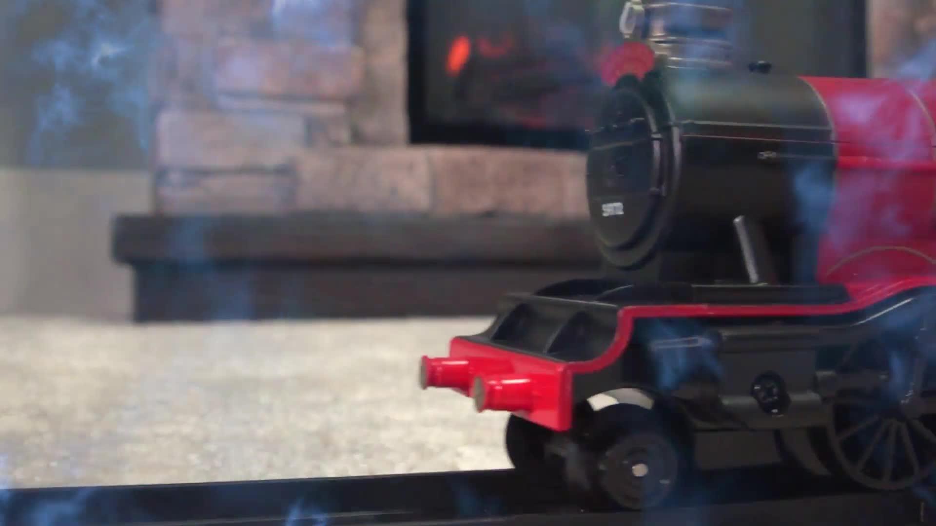 Image thumbnail 8 of 8 of Harry Potter Hogwarts Express 28-Piece Moving&nbsp;Train Set