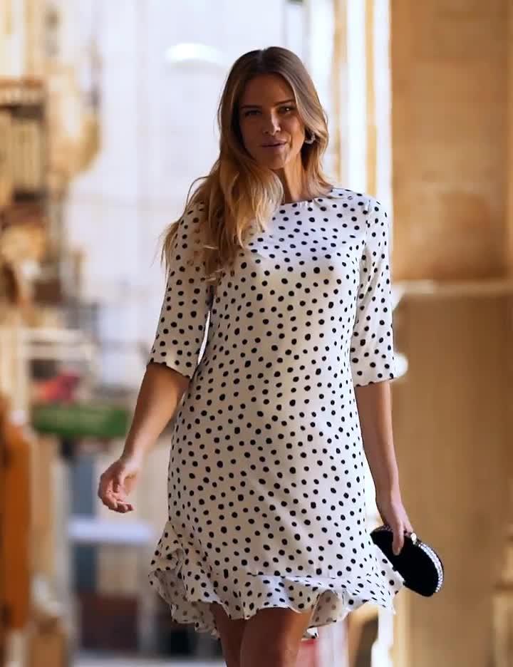 Long white dress 2025 with black spots