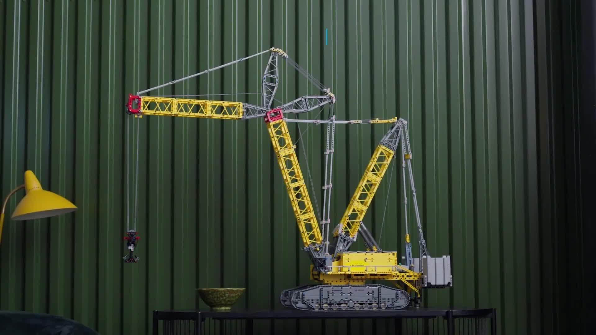 Image thumbnail 7 of 7 of LEGO Technic Liebherr Crawler Crane LR 13000 Set 42146