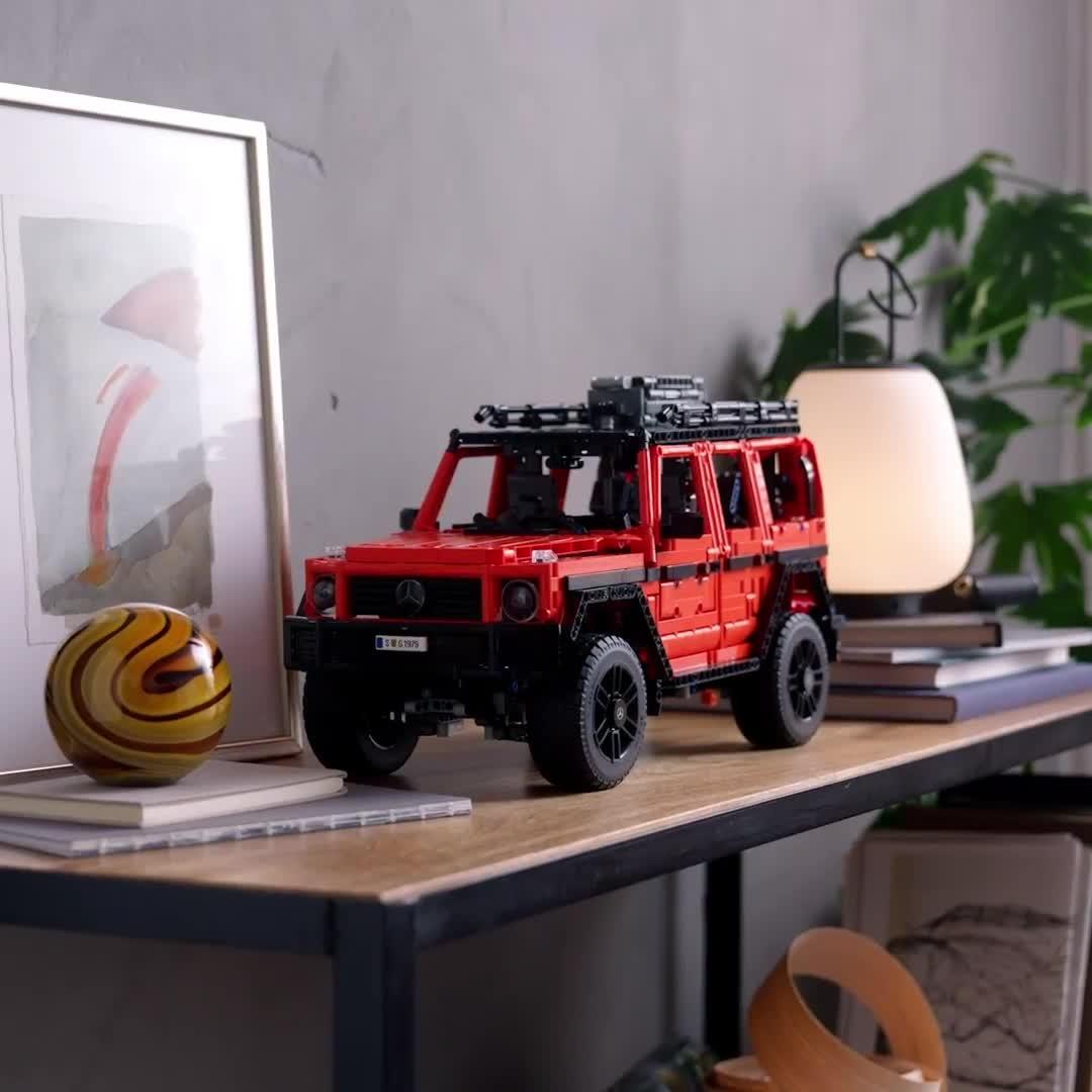 Image thumbnail 8 of 8 of LEGO Technic Mercedes-Benz G 500 PROFESSIONAL Line 42177