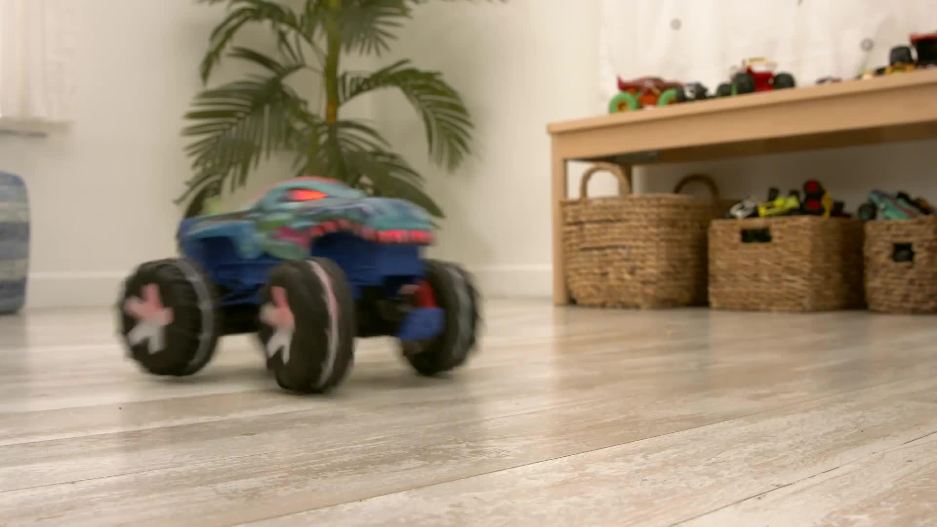 Image thumbnail 7 of 7 of Hot Wheels Monster Trucks 1:15 Mega-Wrex Alive Remote Control Car