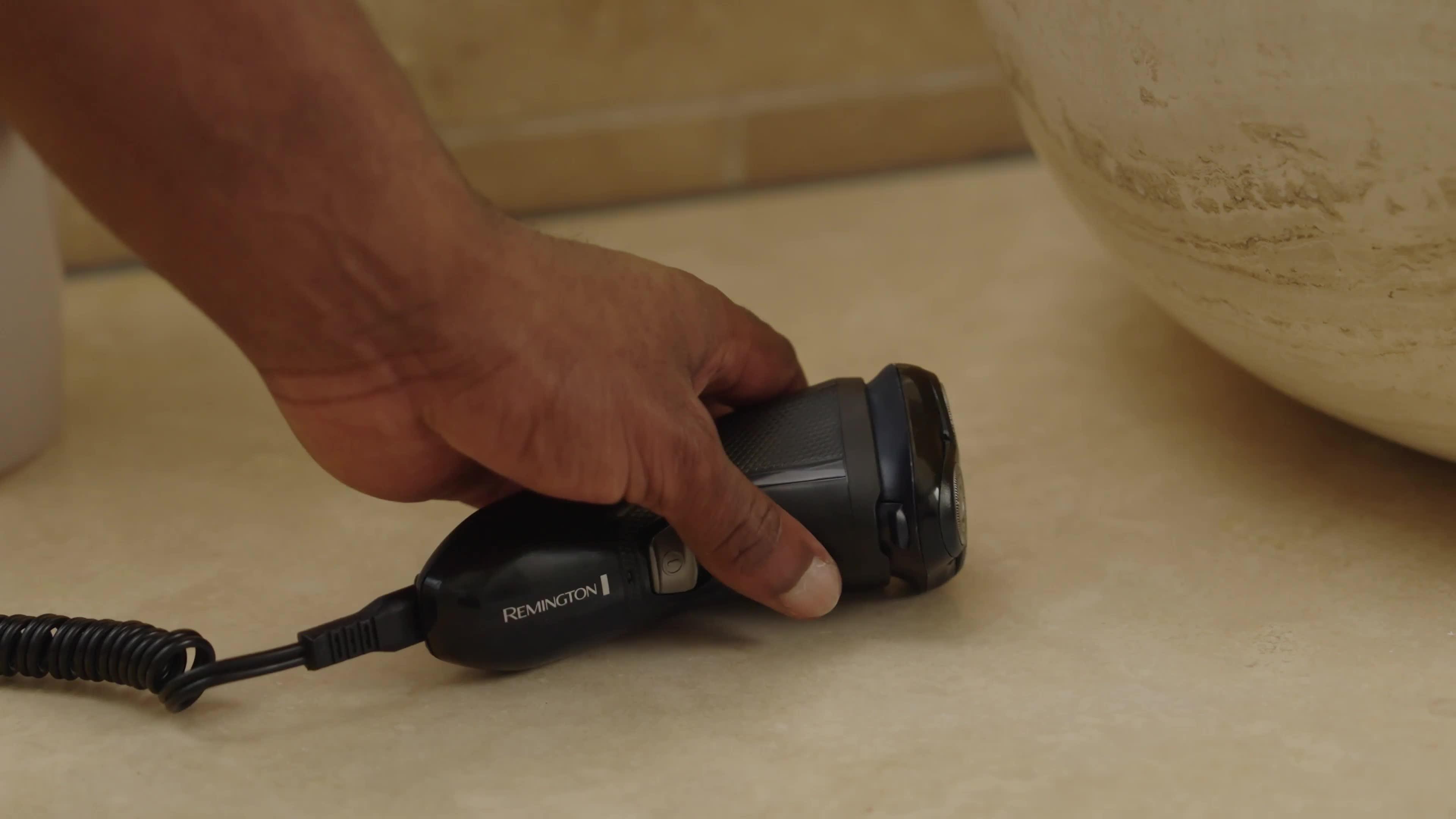 Image thumbnail 7 of 7 of Remington R3 Style Series Rotary Shaver