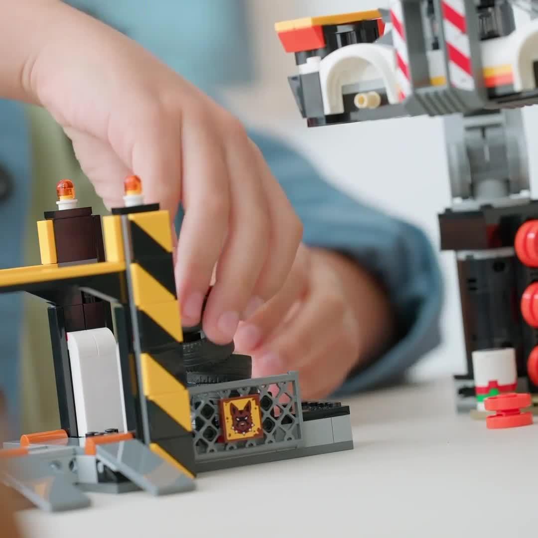Image thumbnail 8 of 8 of LEGO City Scrapyard with Cars and Crane Toy 60472