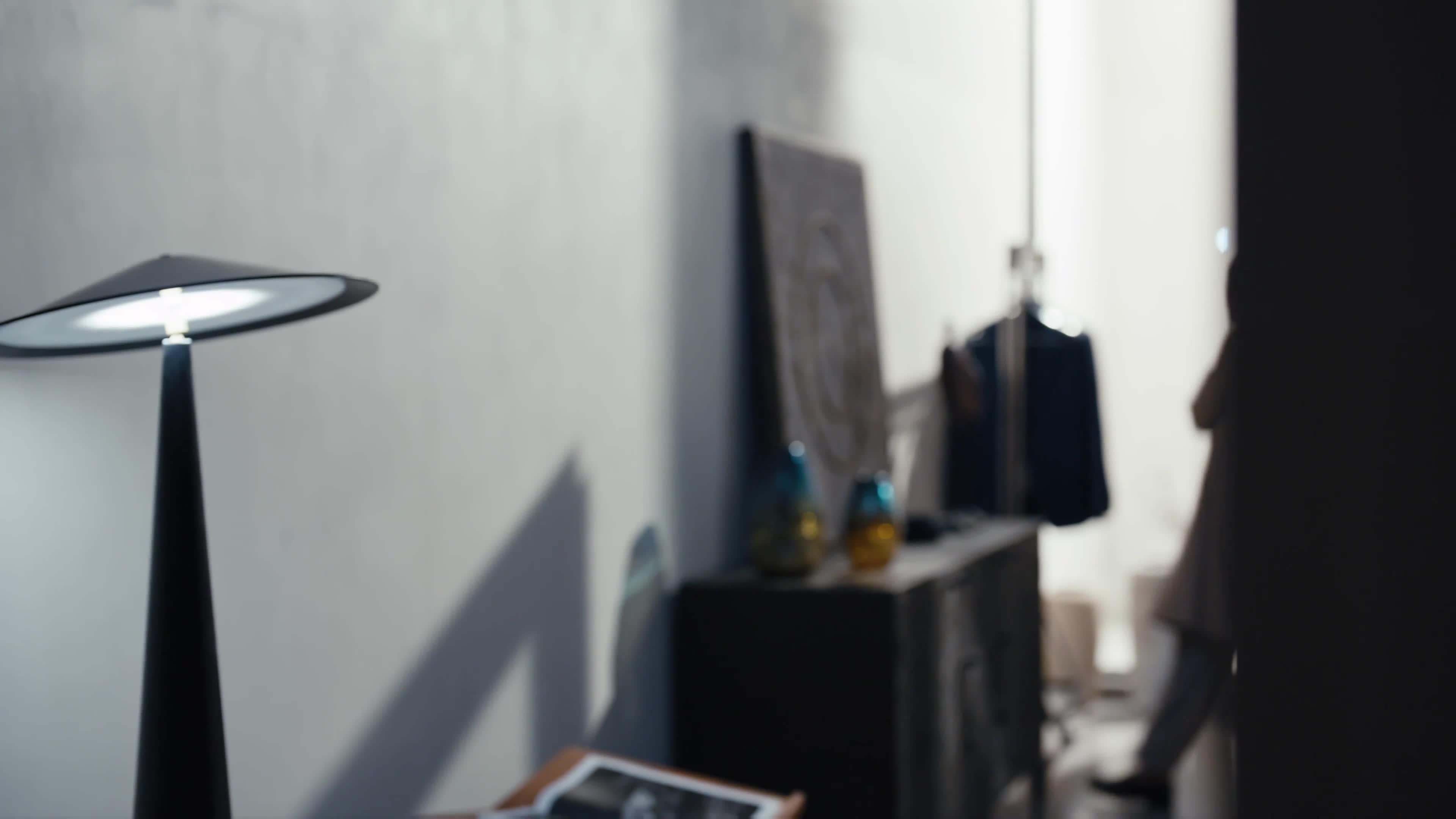 Image thumbnail 8 of 8 of Hisense Hisense C2TUK 4k TriChroma Smart Mini Projector