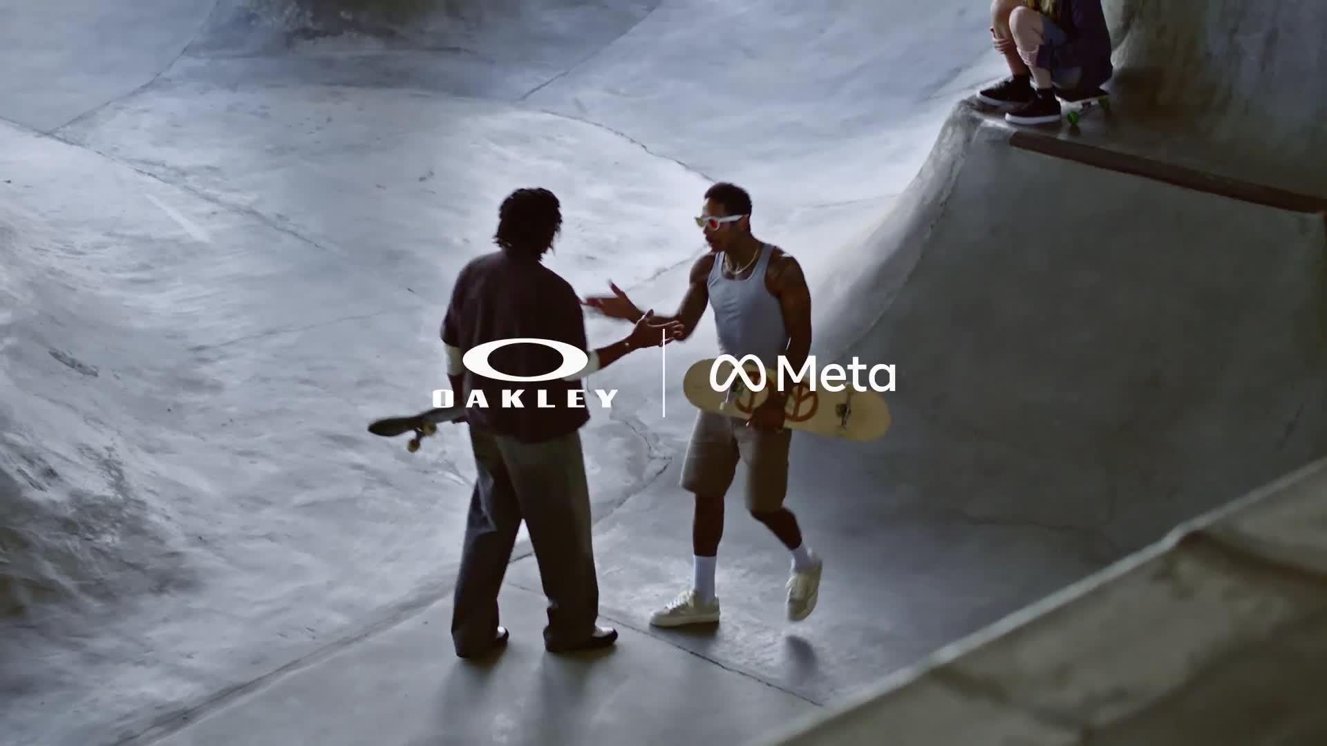 Image thumbnail 8 of 8 of Oakley Meta HSTN - with Meta AI, Audio, Photo, Video Compatibility - Black, Clear