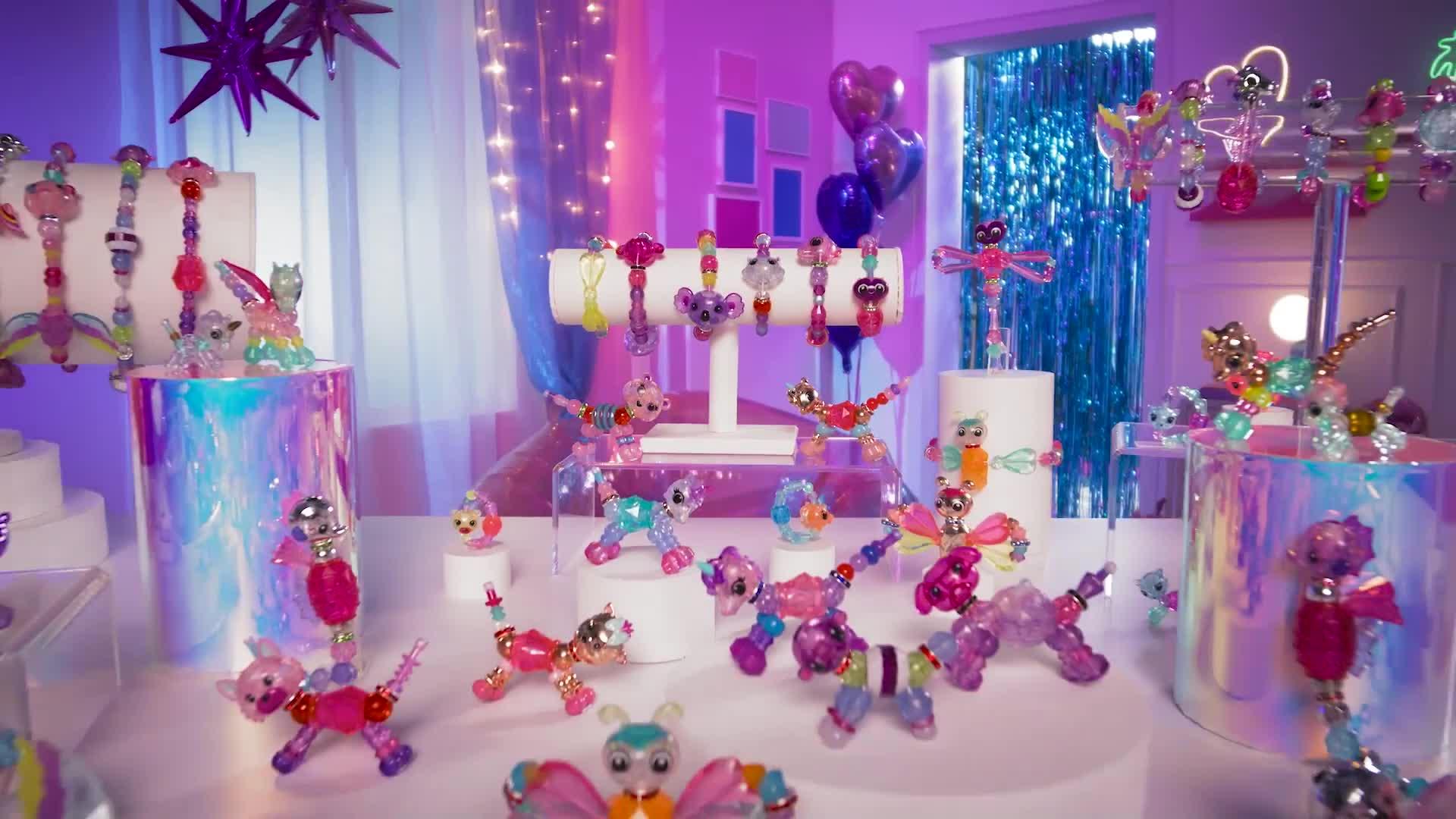 Image thumbnail 8 of 8 of Twisty Petz Twisty Petz Family Pack - Pets&nbsp;Transform into Wearable Jewellery