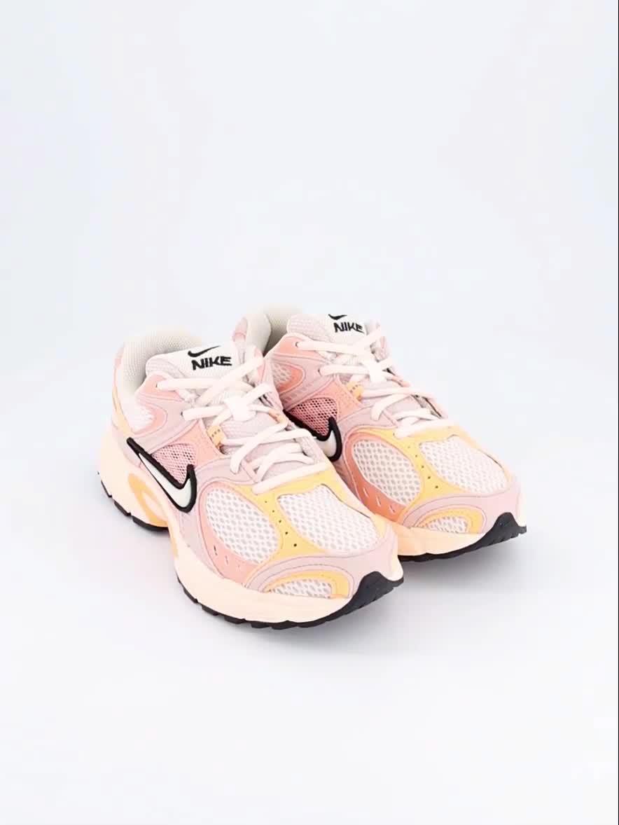Image thumbnail 5 of 5 of Nike Womens V5 RNR Trainers - White