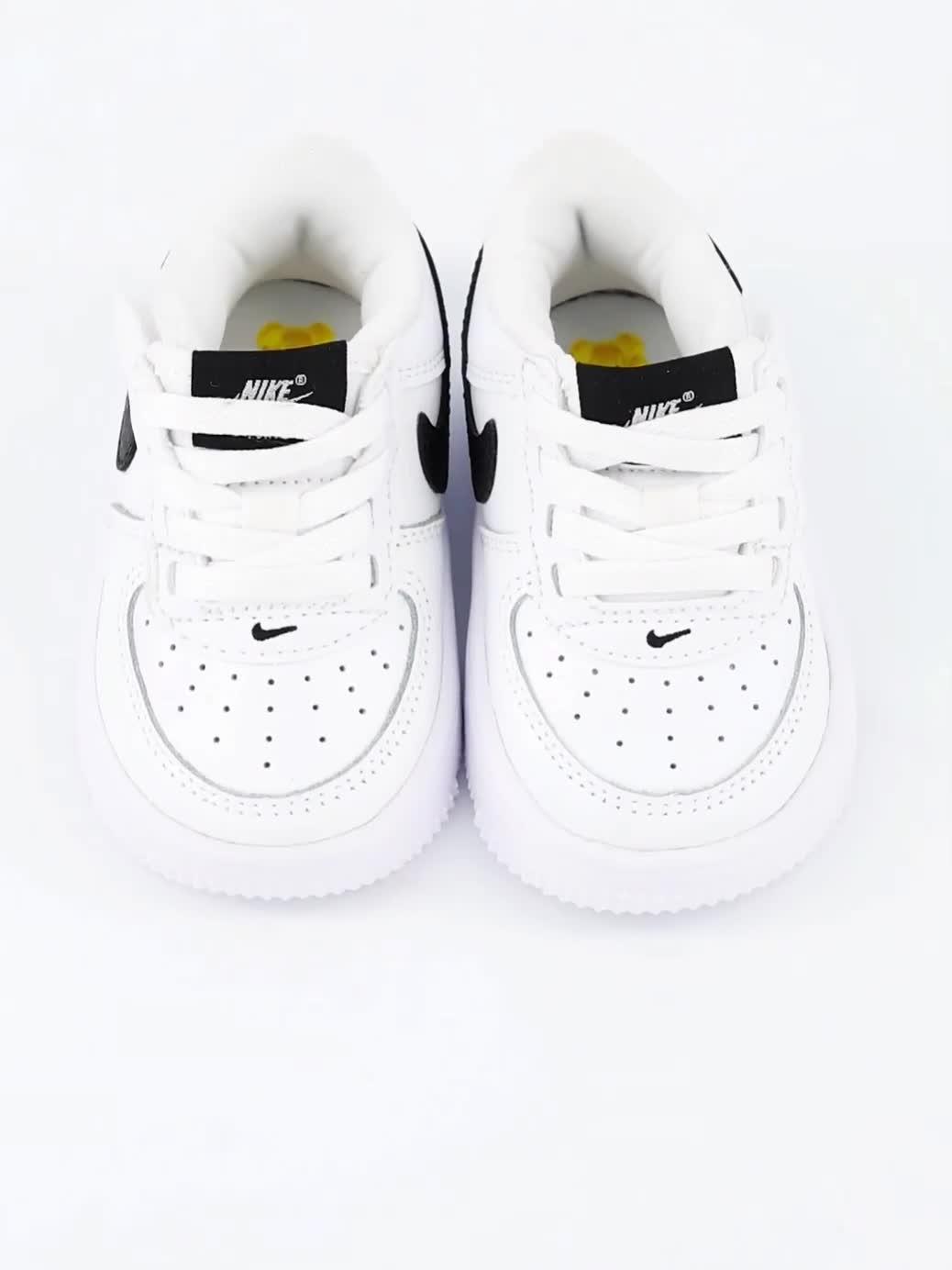 Image thumbnail 7 of 7 of Nike Baby/Toddler Force 1 Low EasyOn Trainers - White/Black